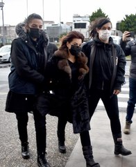 Sedef Kabaş, "Cumhurbaşkanına hakaret" soruşturması kapsamında tutuklandı