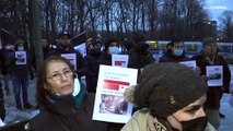 Proteste a Oslo contro l'arrivo dei talebani per i colloqui sulla crisi umanitaria