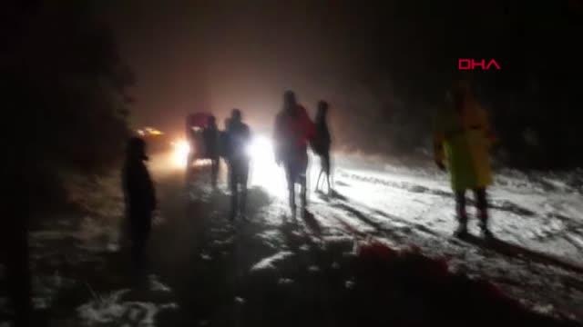 Tarsus-Çamlıyayla yolu kardan kapandı