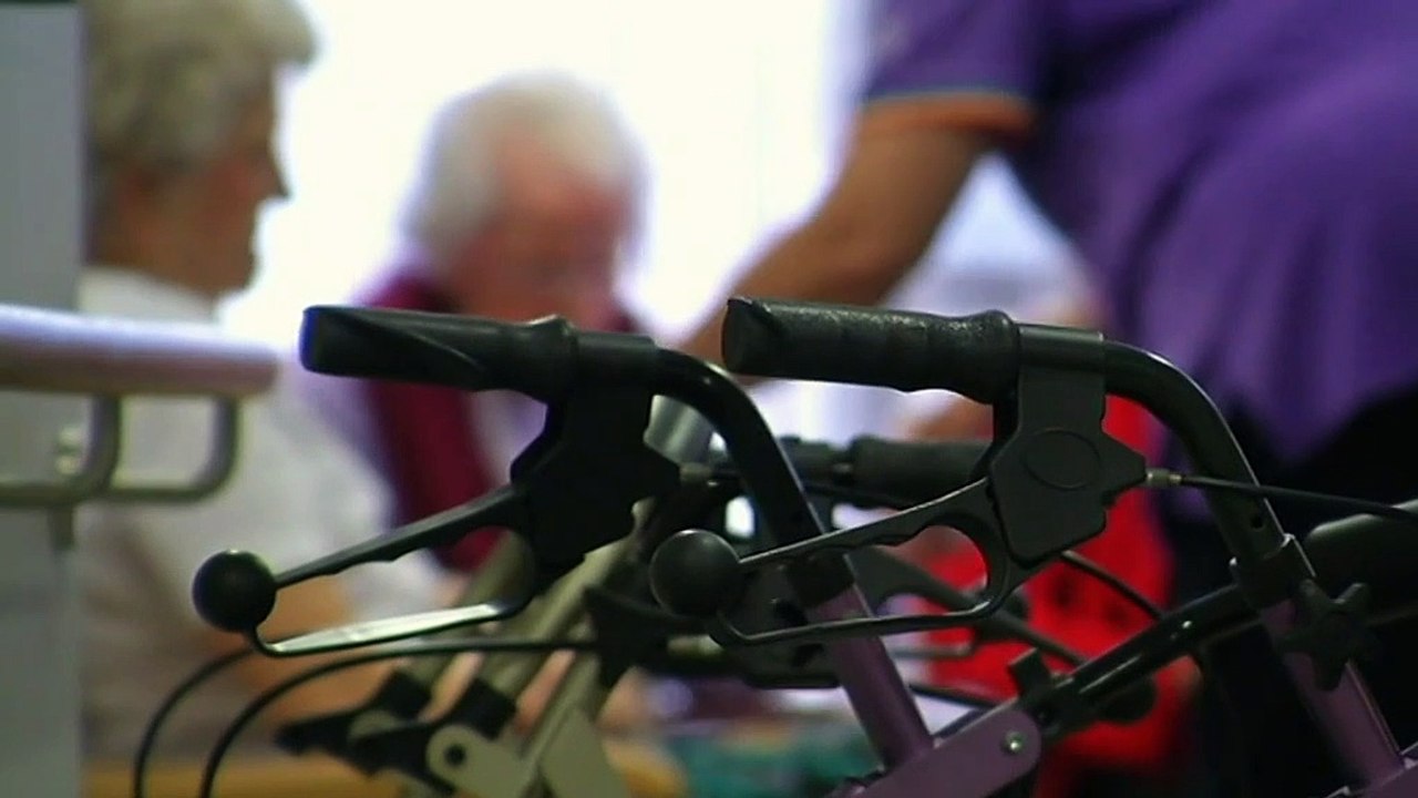 COVID outbreaks sweep across dozens of aged care homes