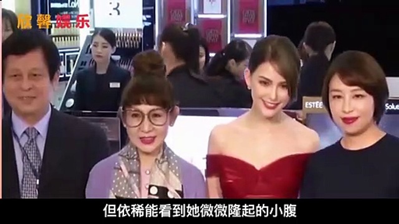 昆凌挺三胎孕肚露面，为保护腹中胎儿穿平底鞋，孕肚明显状态佳