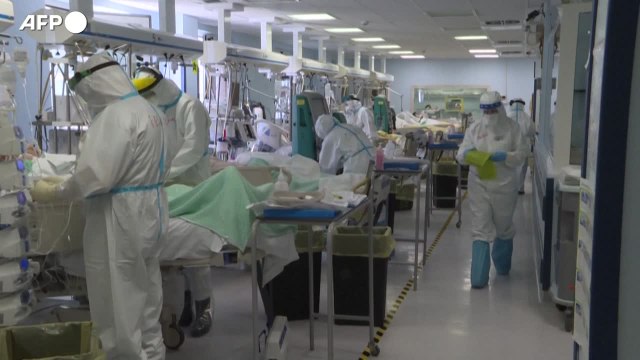 Coronavirus, tasso di intensive: no vax 40 volte piu' di chi ha il booster