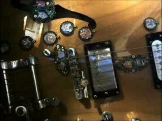 やたらとキラキラしたギターの音