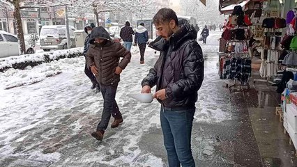 Esnaf buzlanmaya karşı çareyi kendi buldu