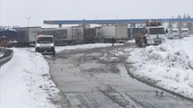 GAZİANTEP - TAG Otoyolu'nun Gaziantep gişeleri kar nedeniyle araç girişine kapatıldı (3)