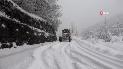 Bursa'da 36 saatte 5 bin 140 kilometre yol kardan temizlendi