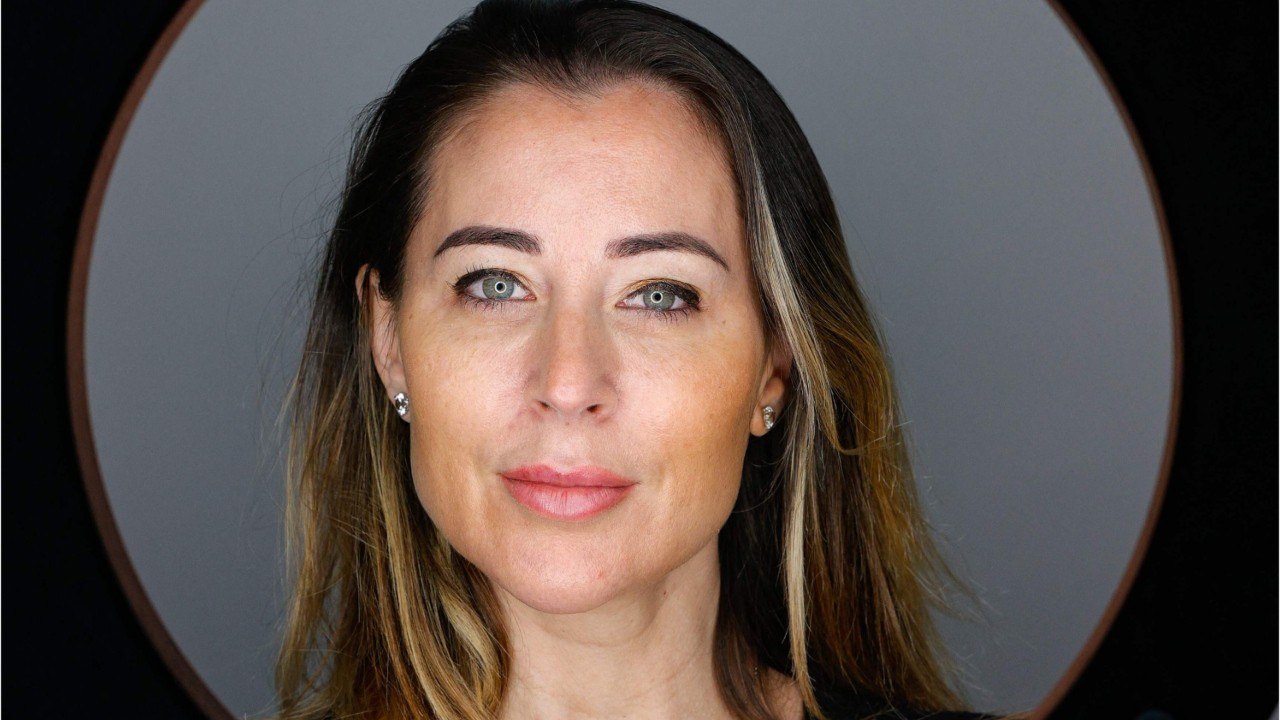 VOICI : Magali Berdah part à la rencontre des candidats à la présidentielle : son nouveau projet politique salué par les internautes