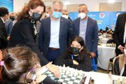 Türkiye Küçük ve Yıldızlar Satranç Şampiyonası'nda ilk hamleler yapıldı