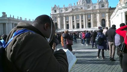 Papa acompanha 'com preocupação' tensões na Ucrânia