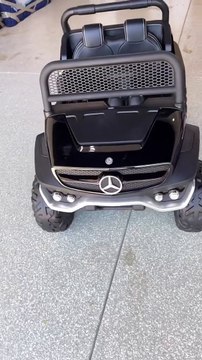 M.Pokora en galère avec un cadeau d'Isaiah, il dévoile son cadeau empoisonné sur Instagram.