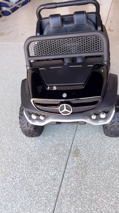 M.Pokora en galère avec un cadeau d'Isaiah, il dévoile son cadeau "empoisonné" sur Instagram.