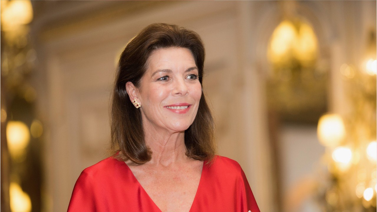 GALA VIDEO - “Ne rien lire, ne rien regarder” : pourquoi Caroline de Monaco se tient à distance des réseaux sociaux