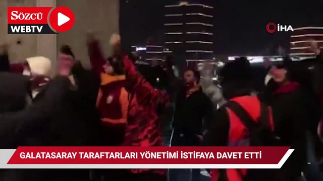 Galatasaray taraftarları yönetimi istifaya davet etti