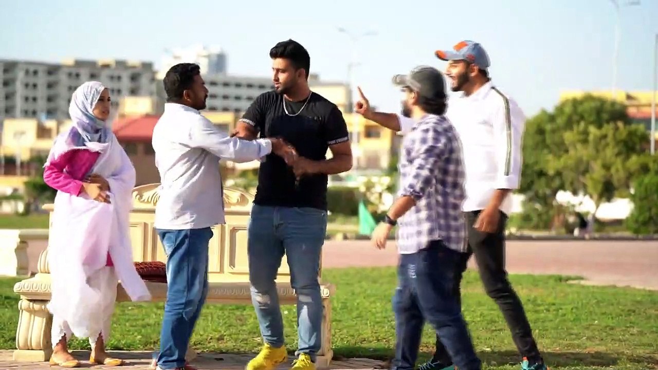 Disturbing couples in park prank #Funny video #Pakistani prank #India funny prank video viral