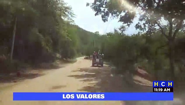 Pobladores buscan a hombre que cayó a un río en el sector Valle Arriba, Olanchito