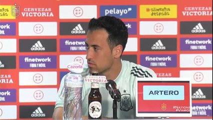 Busquets: "Me gustaría que el Barça dijese las cosas a la cara y no por la prensa"