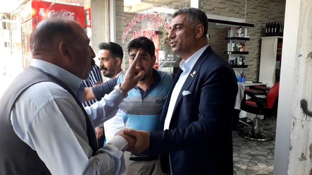 Elazığlı esnaf: Ülke gitmiş ülke...Türkiye Cumhuriyeti mi yoksa vakıflar cumhuriyeti mi?