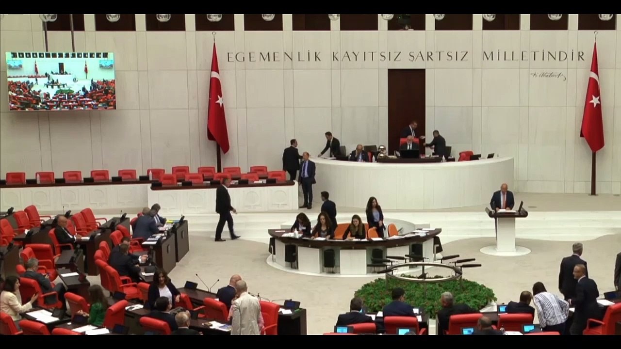 Utku Çakırözer: 11 Büyükşehir Belediyesi'nin Ek Maliyet Yükü 30 Milyar Lira