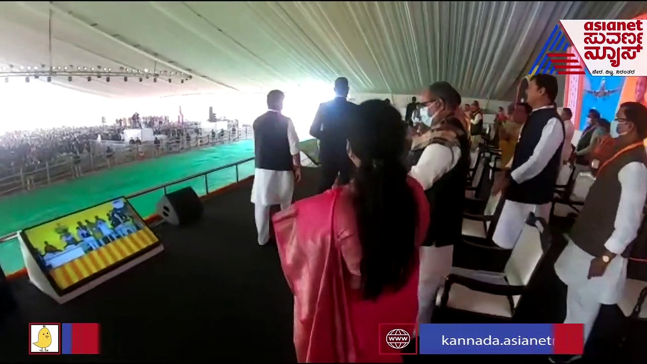 Noida Airport:ಜೆವರ್‌ನಲ್ಲಿ ಪ್ರಧಾನಿಗೆ ಅದ್ಧೂರಿ ಸ್ವಾಗತ, ಜನಸ್ತೋಮಕ್ಕೆ ಗಣ್ಯರು ಮೂಕವಿಸ್ಮಿತ!