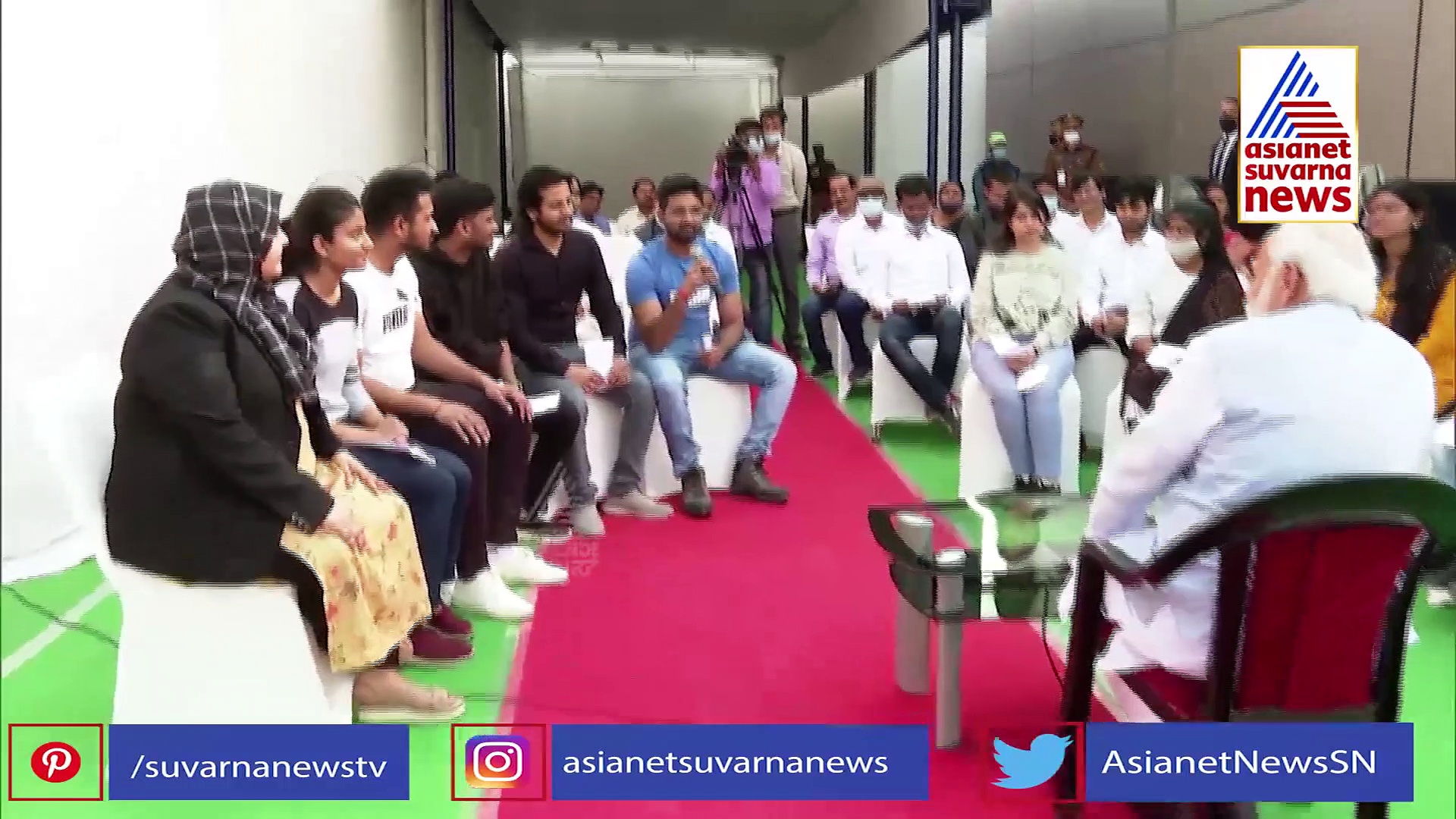 Russia Ukraine Crisis ಉಕ್ರೇನ್ ನಿಂದ ಮರಳಿದ ವಿದ್ಯಾರ್ಥಿಗಳೊಂದಿಗೆ ಮೋದಿ ಮಾತು!