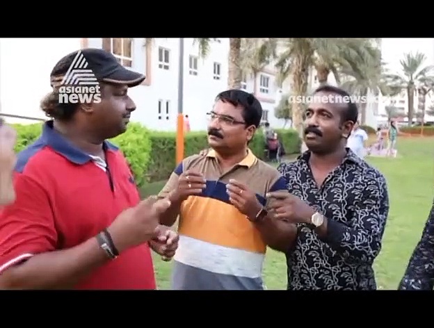 ഓർക്കസ്ട്രയുടെ സഹായമില്ലാതെ ഗൾഫ് വേദികളിൽ നാദവിസ്മയം തീർക്കാൻ മിമിക്സ് മോജോ