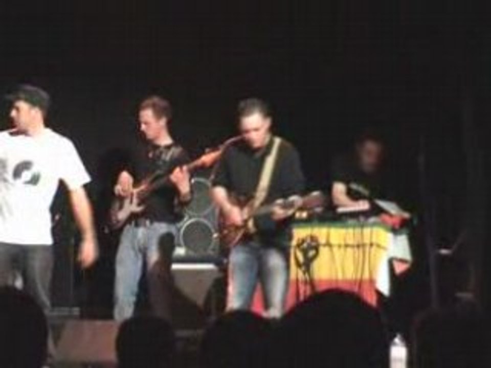 Rascal Riddim Reggae - Les Mots Sonnent en live