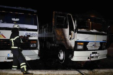 Elektrik kontağından çıkan yangında kamyon kül oldu