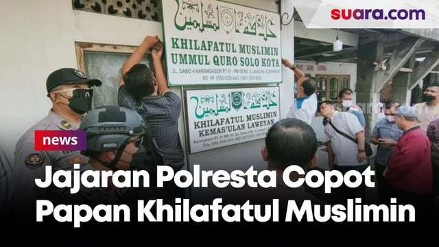 Dipimpin Kapolresta, Jajaran Polresta Solo Datangi Kantor Khilafatul Muslimin hingga Copot Papan Nama