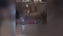 Roma'da scooter'ı merdivenlerden atan turiste ceza