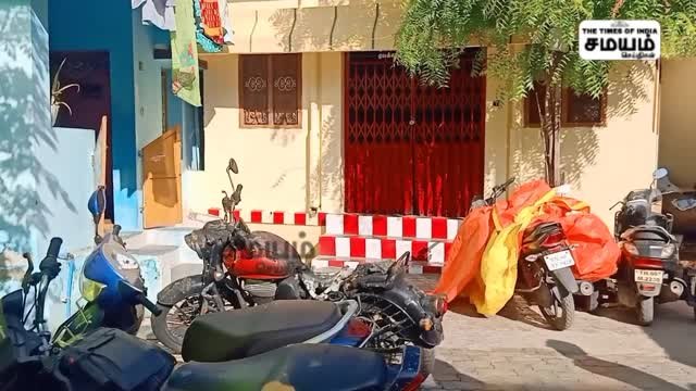 கடை, கார் & டூவீலர்களுக்கு தீ வைத்த மர்ம நபர்கள்; தேனியில் பரபரப்பு!