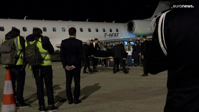 Тело убитого в Украине корреспондента телеканала BFM TV доставлено во Францию