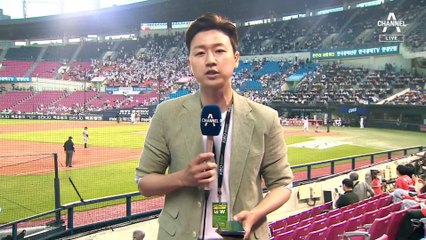 ‘괴물 신인’ 문동주, 첫 선발…3회 강판 호된 신고식