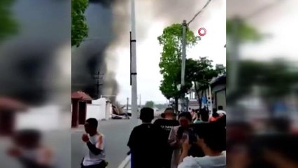 Çin'de askeri uçak yerleşim alanına düştü: 1 ölü, 2 yaralı