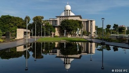 Mosques in Indonesia go green