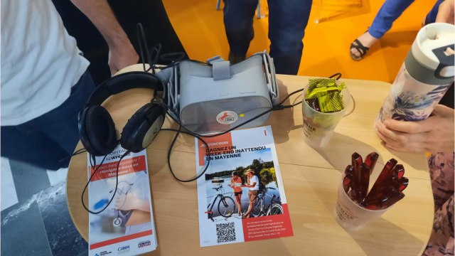 Des soignants mayennais recrutent à Paris