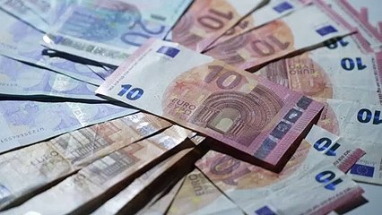 BCE anuncia primeiro aumento da taxa de juros em dez anos