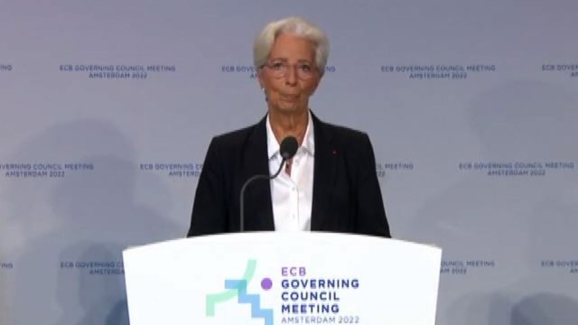 La BCE taglia stime crescita a 2,8% nel 2022, 2,1% nel 2023