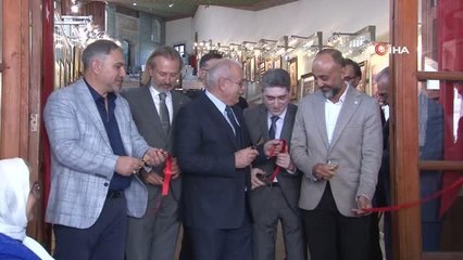 'Ahşap Dile Geldi' sergisi Hünkar Kasrı'nda açıldı