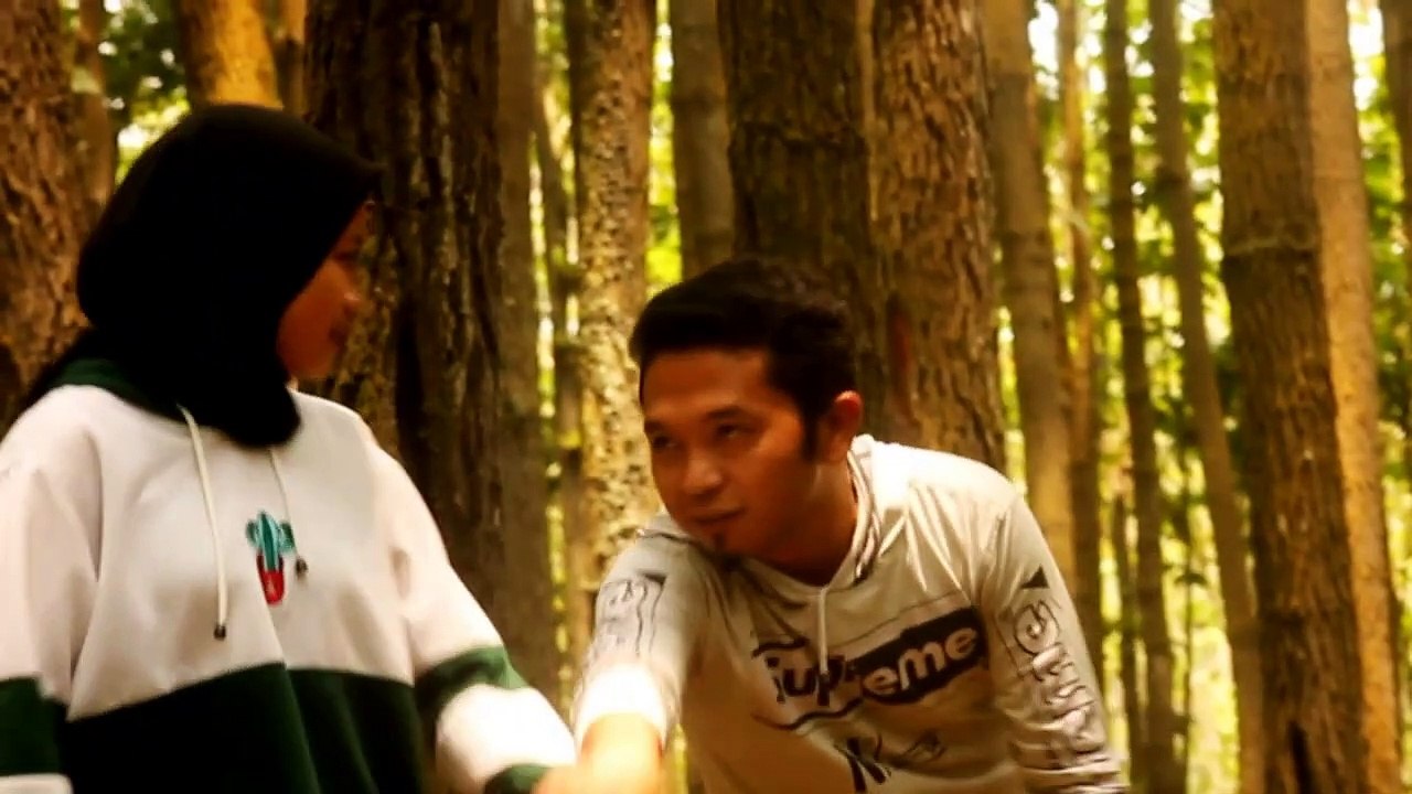 IKHLASKU Iful Ananda (Official Musik Video)