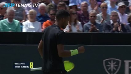 Highlights: Auger-Aliassime feiert Zittersieg