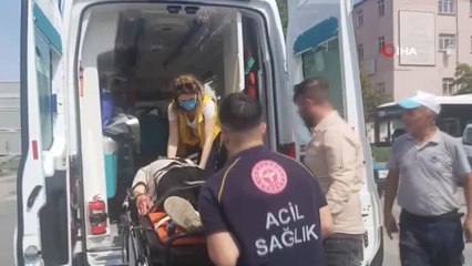 Yolun karşısına geçerken kamyonetin çarptığı yaya yaralandı