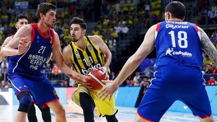 Final serisinde fark açıldı! Fenerbahçe Beko, Anadolu Efes'e yine geçit vermedi