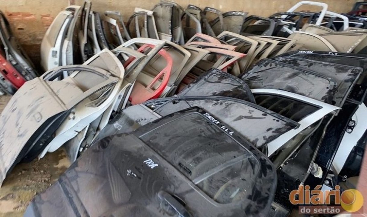 Polícia Civil de Cajazeiras descobre mais um galpão com peças de carros roubados para desmanche
