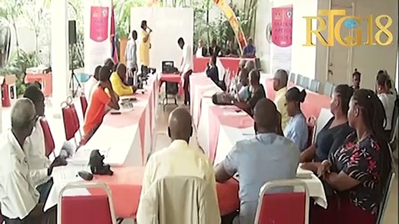 Akademi Kreyòl Ayisyen lanse 2 jounen atelye travay pou estandadize òtograf lang kreyòl ayisyen.