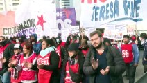 Manifestantes reclaman mayor asistencia social y combatir la inflación en Argentina