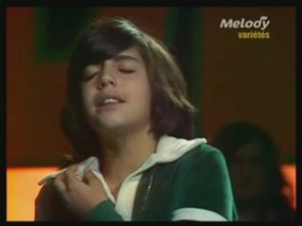 N0AM::""viens maman,on va danser....""