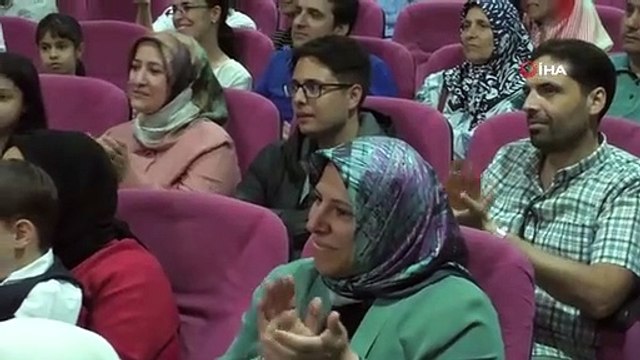 Altınyıldız İlköğretim Okulu öğrencileri yıl sonu gösterisi düzenledi