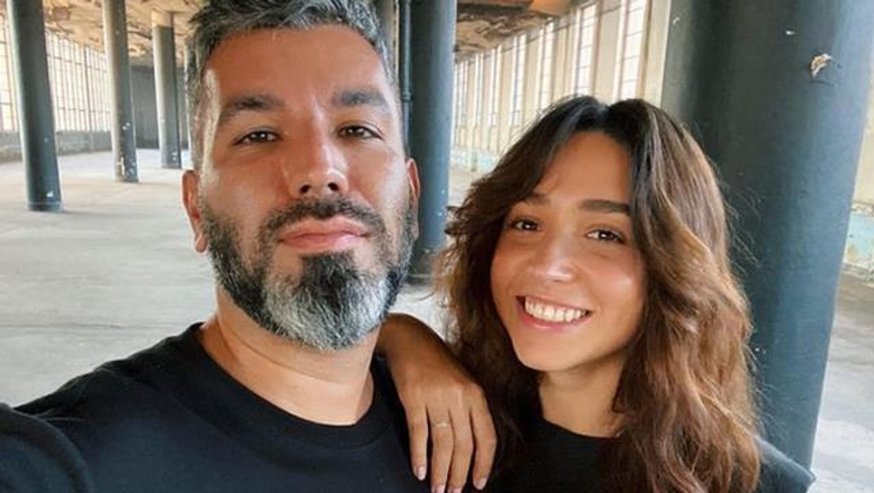 Zeynep Bastık ve Tolga Akış evliliklerinin birinci senesi dolmadan boşanma kararı aldı