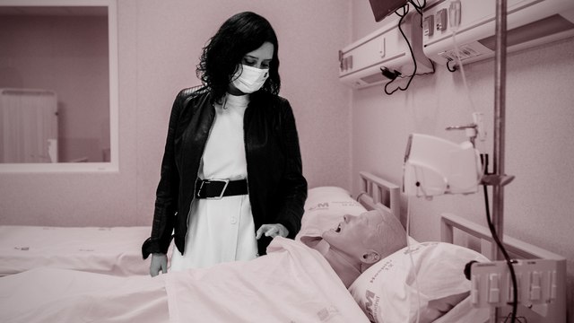 Los (otros) cinco desprecios que evidencian el “maltrato” de Ayuso a la Sanidad Pública