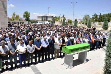 Kazada hayatını kaybeden greyder operatörü son yolculuğuna uğurlandı